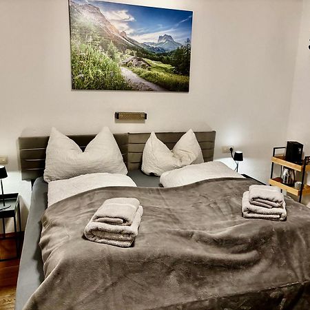Lechtaler Alpenblick Landeck - Privatzimmer & Ferienwohnung Екстер'єр фото