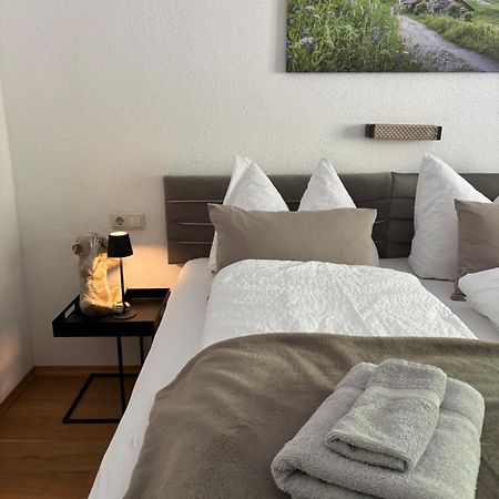 Lechtaler Alpenblick Landeck - Privatzimmer & Ferienwohnung Екстер'єр фото