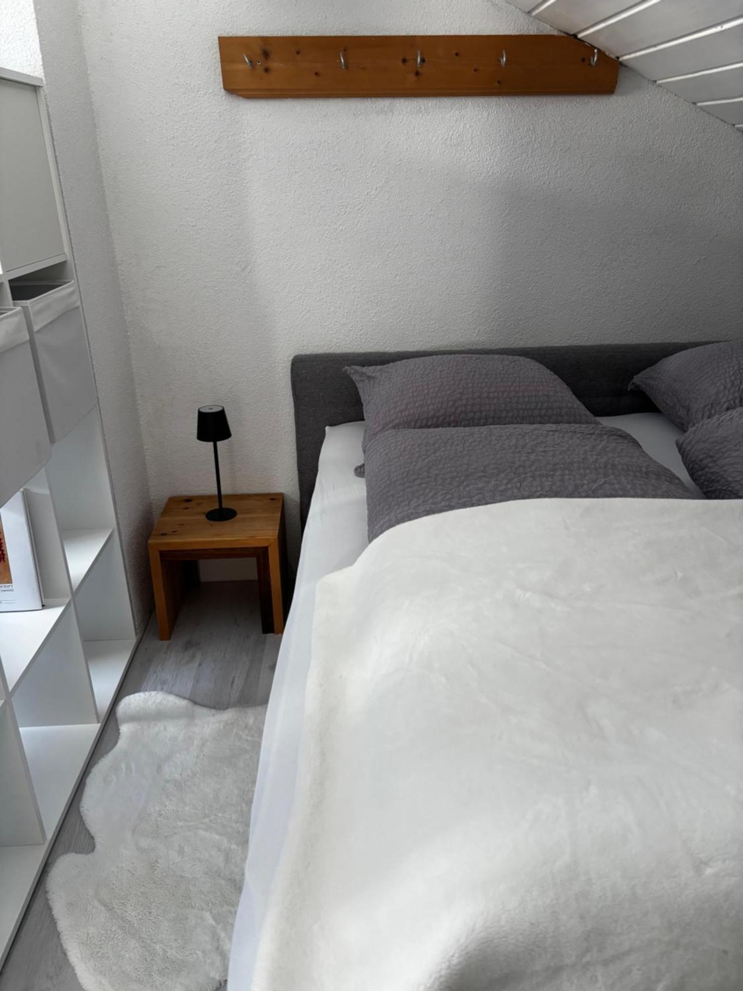 Lechtaler Alpenblick Landeck - Privatzimmer & Ferienwohnung Екстер'єр фото